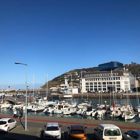 Captain Yoo - Benec' - App Industriel Sur Le Port *